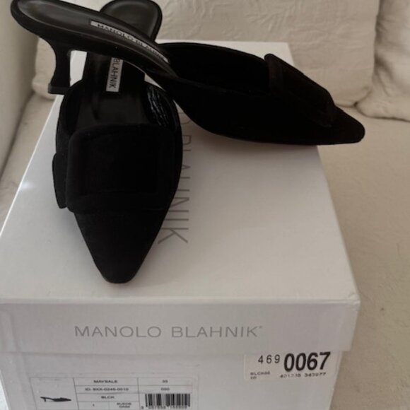 Manolo Blahnik Maysale Suede Buckle Mules Size 35 - Excellent Condition - Picture 3 of 6